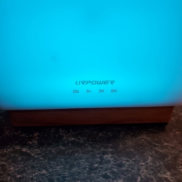 Essential OIL Diffuser - Picture 6 of 10